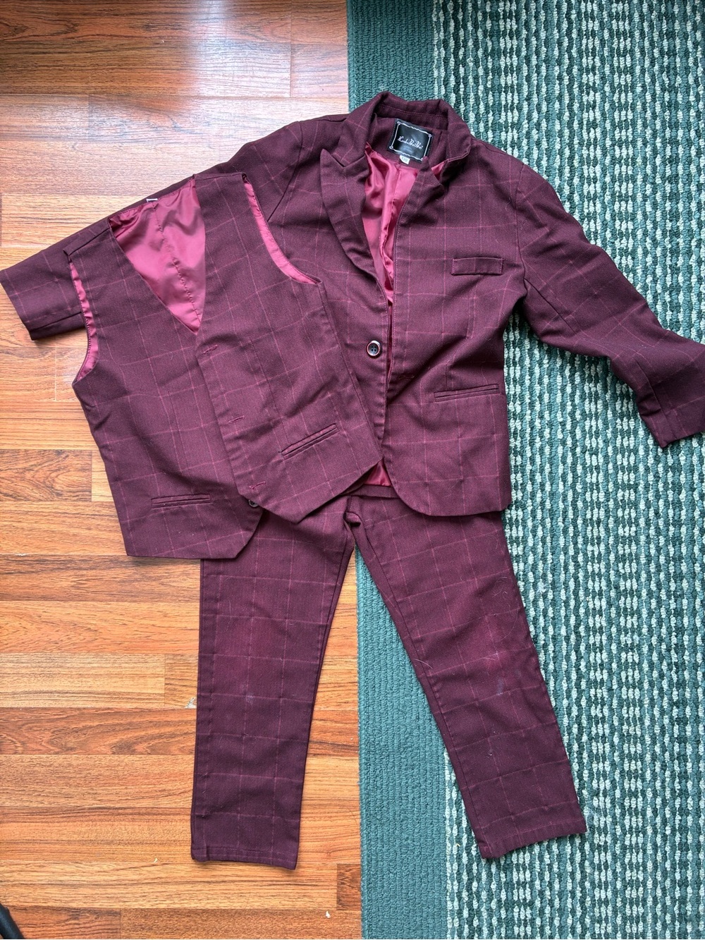 Boys Burgundy Plaid 3-Piece Suit Set | Size 6 | Blazer Vest Pants